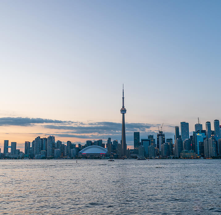toronto-buildings-skyline private real estate investing