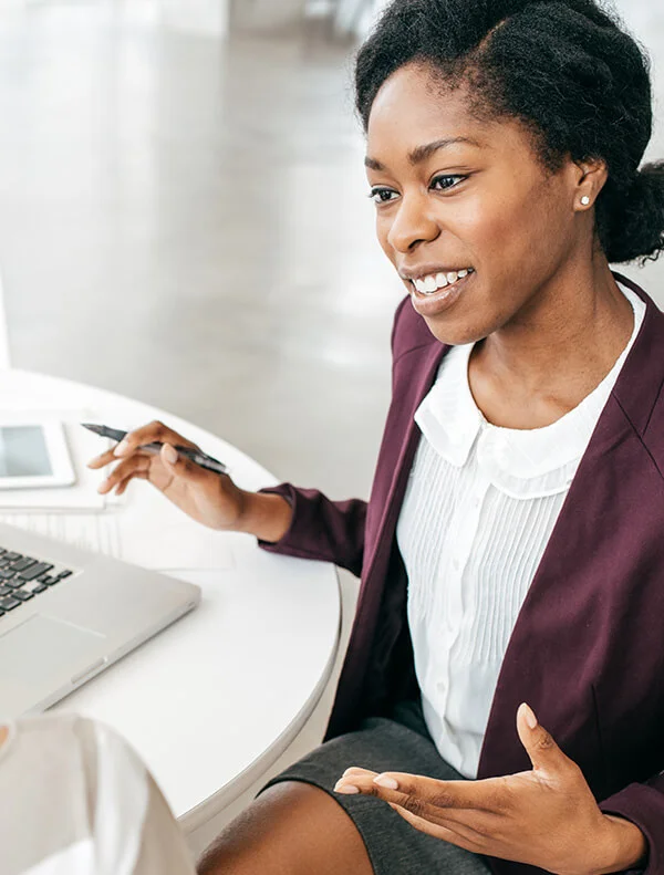 woman-client-meeting approach